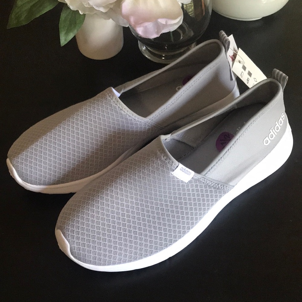 ✨NWT✨ ADIDAS Memory Foam Lite Racer Shoe